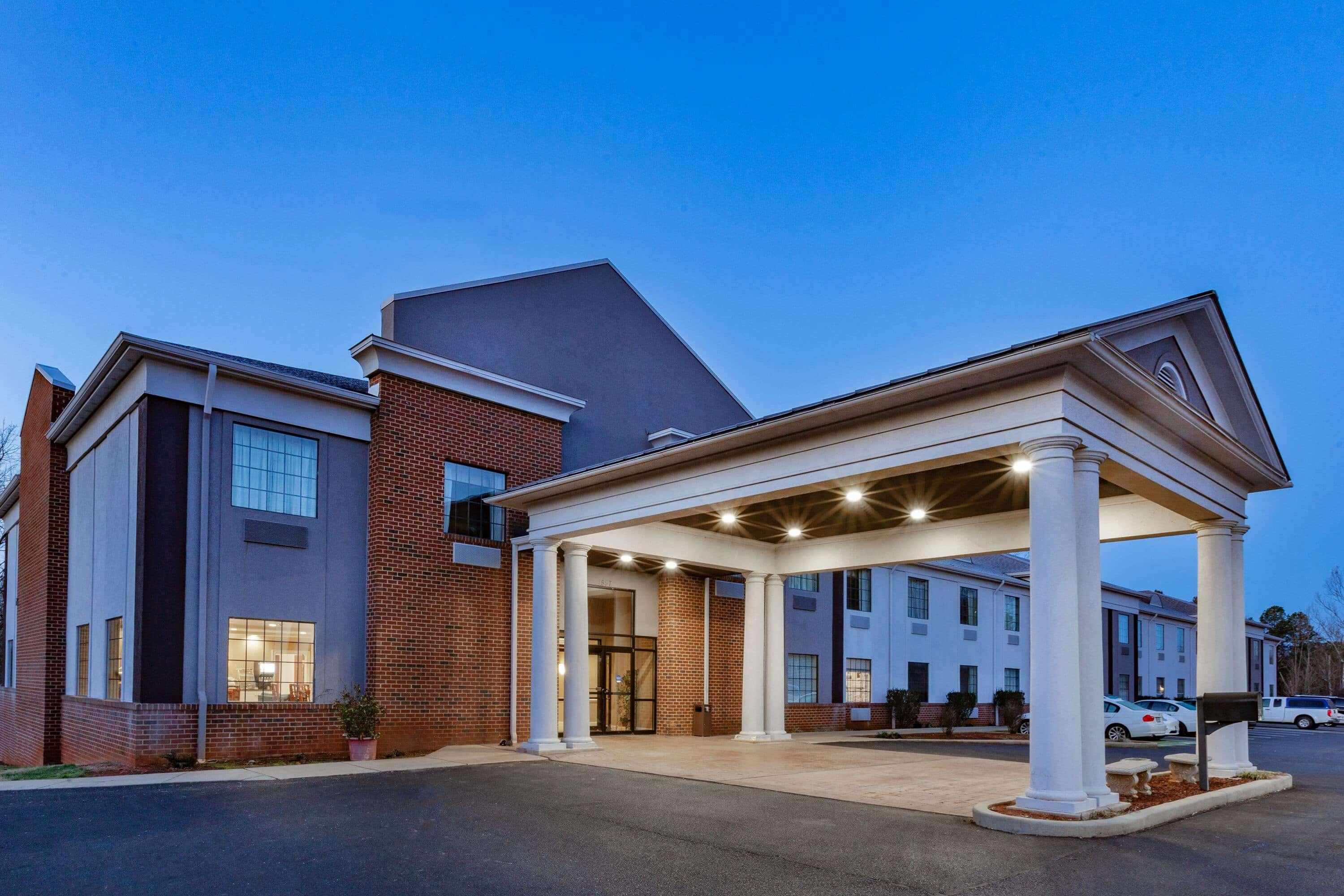 Days Inn By Wyndham Alta Vista Altavista Eksteriør billede