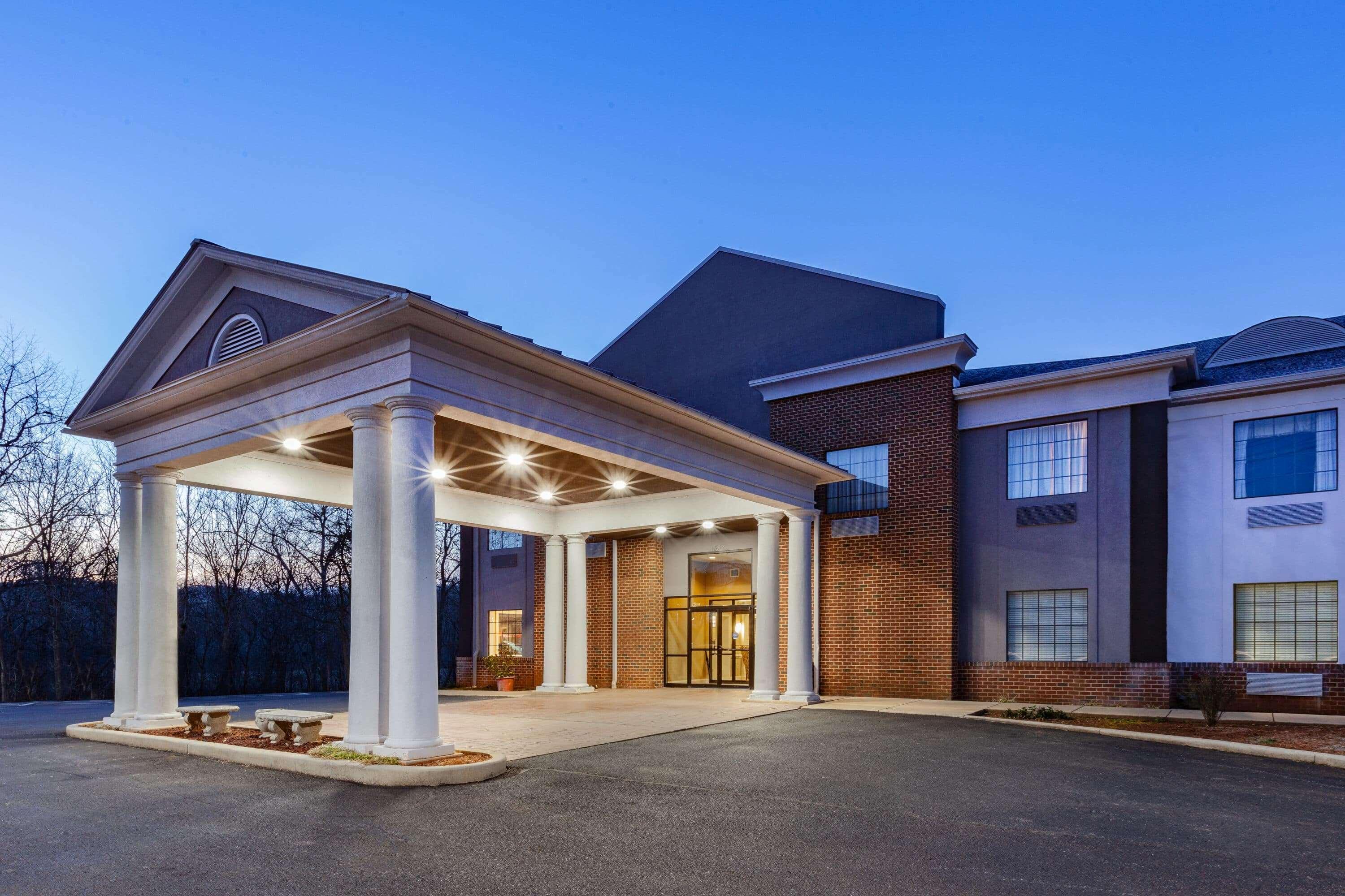 Days Inn By Wyndham Alta Vista Altavista Eksteriør billede